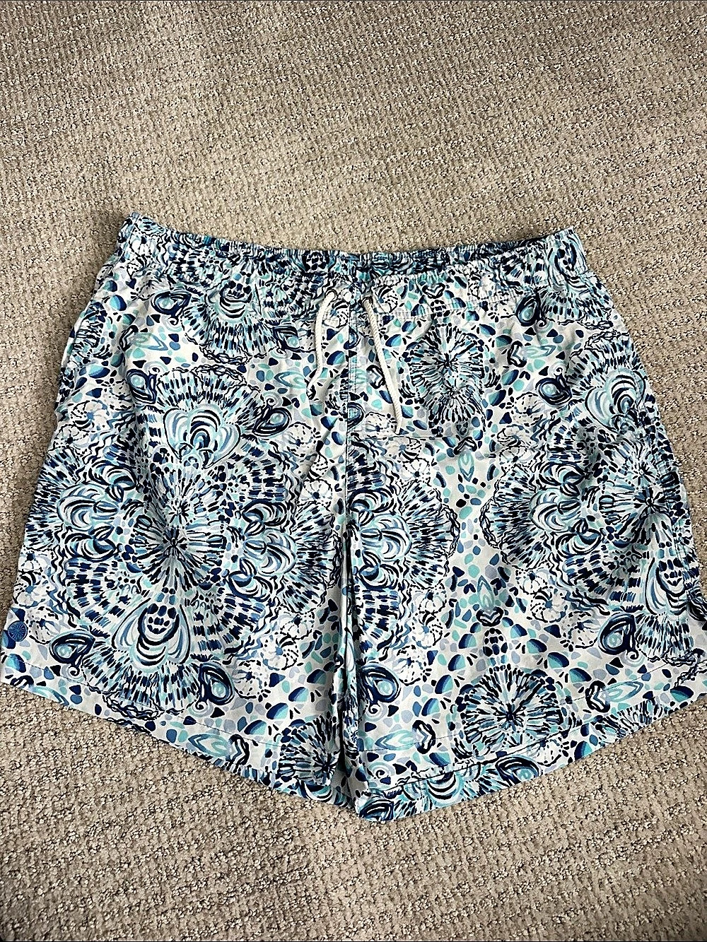 Lilly Pulitzer Floral Swim Shorts in Blue & White Size Medium